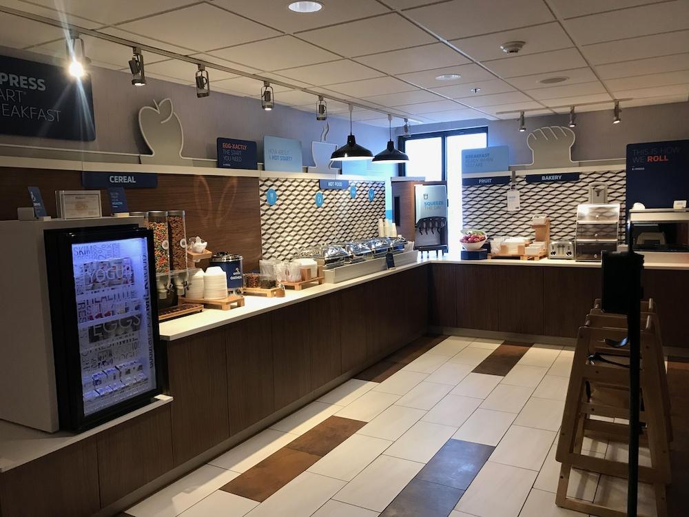 Holiday Inn Express Rochester - University Area By Ihg Εξωτερικό φωτογραφία